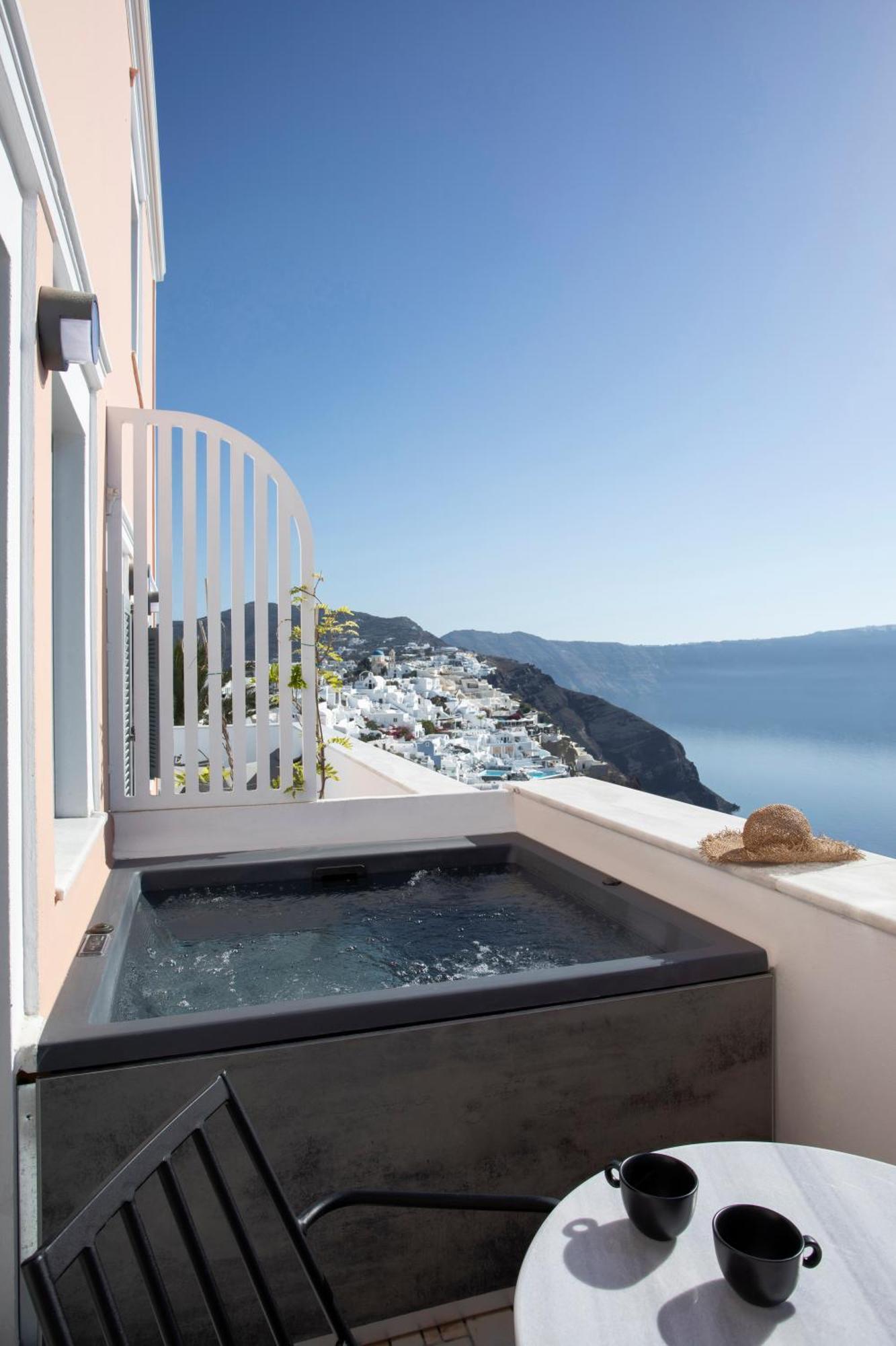 Armonoia Suites Bagian luar foto