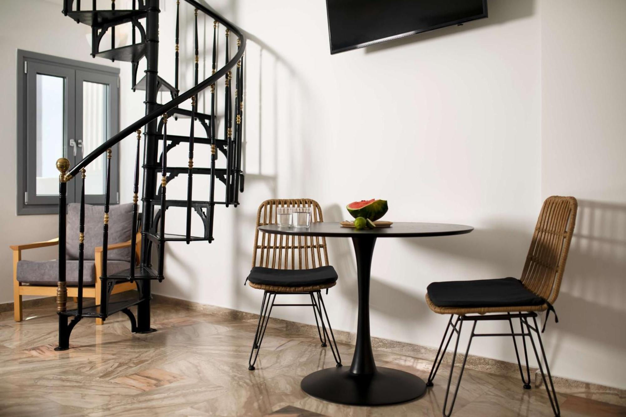 Armonoia Suites Bagian luar foto
